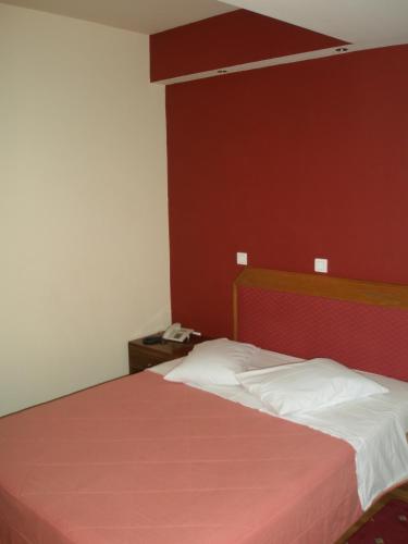 Economy Hotel - image 2