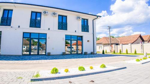 Family Inn - Hôtel - Subotica