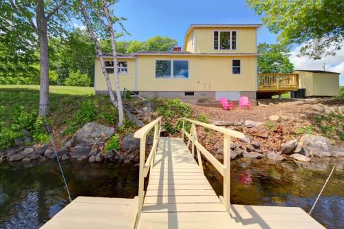 Nearby attraction, Newly Restored Waterfront Cottage with Private Dock, Fireplace, & Farm - Dogs OK in Jefferson (ME)
