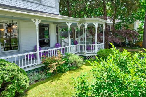 Seadmed, Beautiful home with Ping-Pong, fast WiFi & W/D - walk to dining in Wiscasset