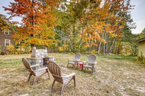 . Renovated 19th-Century Farmhouse w/ 270 Feet of Waterfront & Sunset Views
