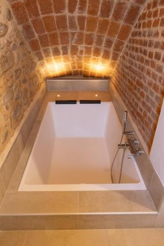 Seadmed, Cascina Bella - Piozzo in Piozzo
