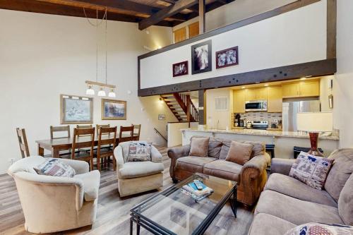 Spacious Partial Lake-view Condo With Beach Access Pool & Hot Tub - California