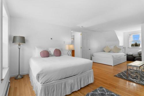 Cove House with Private Pool, Ocean Views, Family in South Thomaston