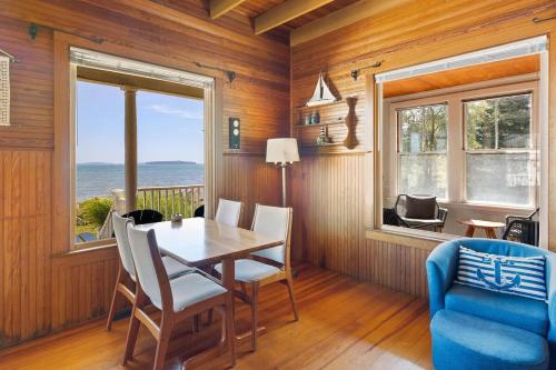 Létesítmények, The Spruces, Crescent Beach waterfront 5-bedroom in South Thomaston