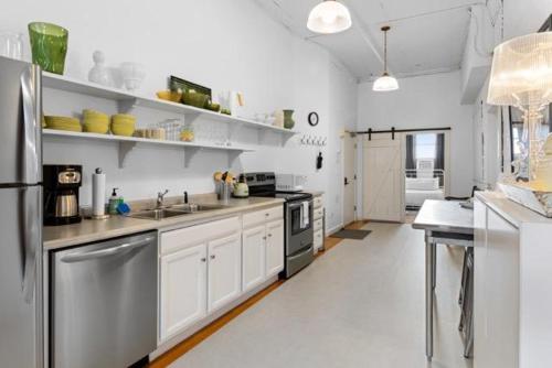 virtuve, Rockland Central Loft, heart of downtown in Rockland (ME)