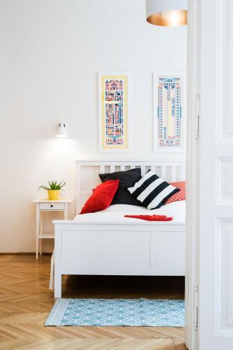 Anker Apartment at Deák Sq. - main image