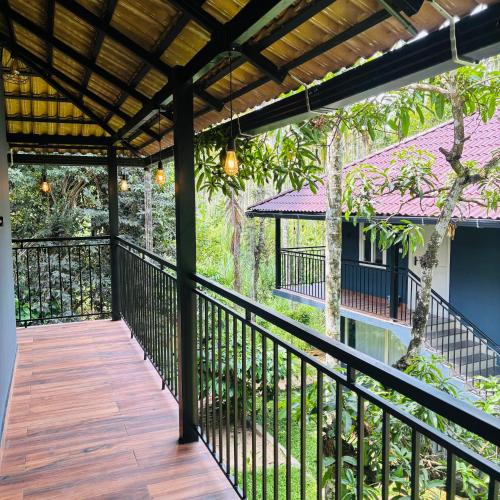 Hidden Bliss Group Retreat Pool Villa in مينانجادي
