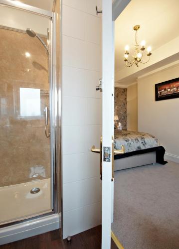 Bronte Guest House - image 4