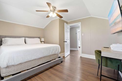Group-Ready - 7 beds in Central Lafayette in Lafayette City Center