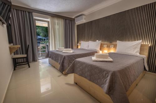 Afrodite Seaside Rooms 5