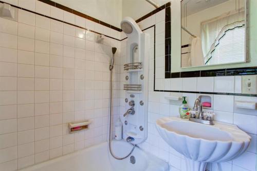 Welcome To Your Private Cozy Room #3 Near Lu, Stadium & General Hospital - Lynchburg, VA