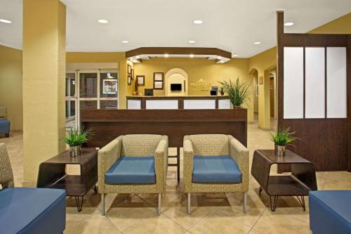 Microtel Inn & Suites - Cartersville