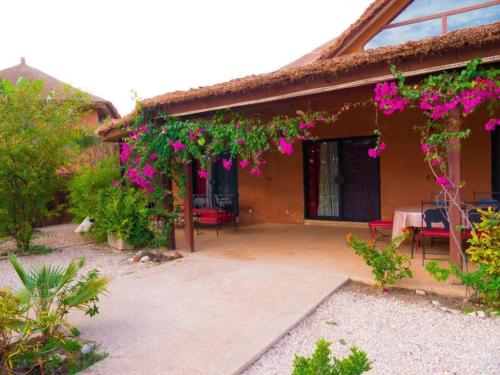 Villa Taslima in Nianing