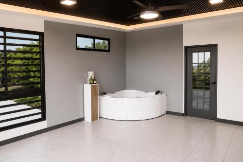 Apartamento en Usulutan El Salvador Jacuzzi, aire acondicionado parqueo in 希基利斯科