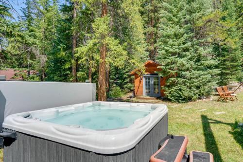 Hot Tub! Family Retreat 3 Mi to Dtwn Breckenridge in Blue River