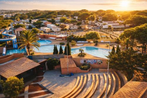 Mobilhome 3 Chambres Camping Mar Estang