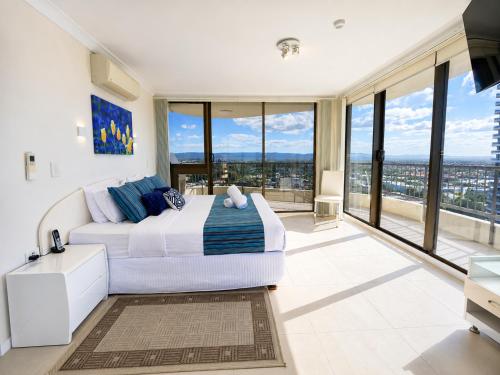 Broadwater Shores Waterfront Apartments - Gold Coast Broadwater Shores Waterfront Apartments - Gold Coast
