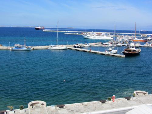 Hotel Coronis