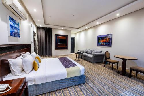 Taleen Granada Hotel Apartments - Tap to explore photos