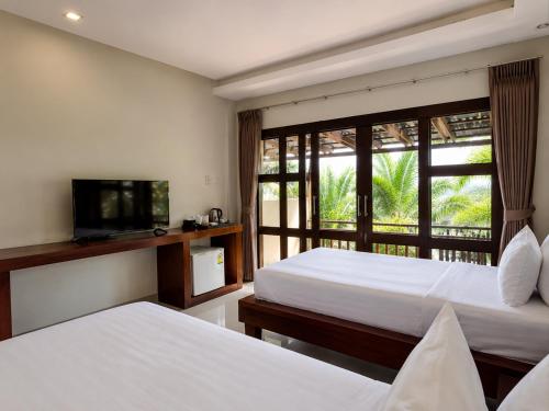 Sunset Beach Villas Room Type - Hillside Room with 2 Single Beds