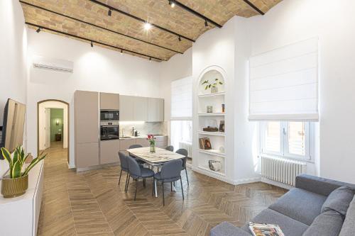 GAVAHOME Luxury Vatican Apartment Near Vatican Museums