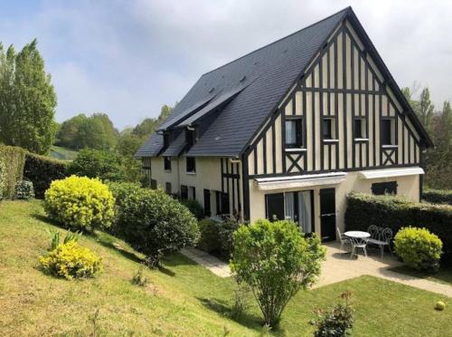 Cottage cozy avec joli jardin - Location saisonnière - Houlgate