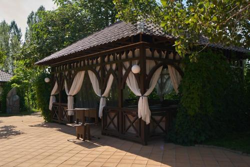 Restorāns, Charos Family Resort in Jusufkona