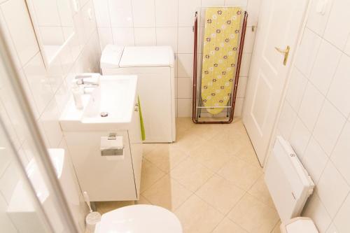 Authentic Klauzal Apartment 5