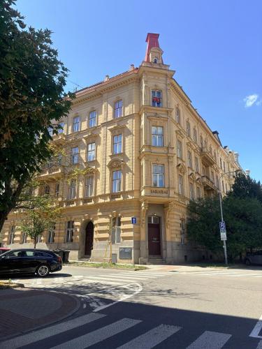 ทัศนียภาพภายนอกโรงแรม, ROOMS Veveri - Uvoz, 10 min by walk to the center in เบอร์โน