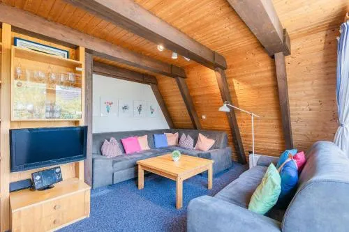 Ferienwohnpark Immenstaad am Bodensee Nurdachhaus Typ 8 NDW 078 in Immenstaad am Bodensee, Deutschland