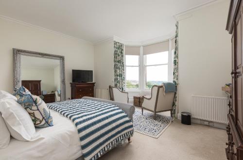 West End Townhouse Room Type - Superior King Room