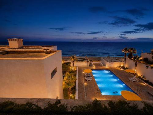 전망, Sea view swimming pool Luxury apartment in 시디 부크나델