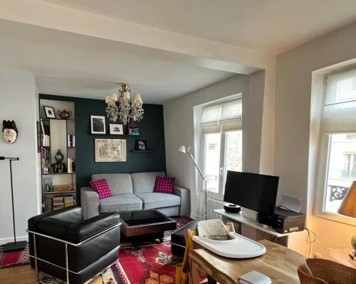 Poetic flat in Montmartre