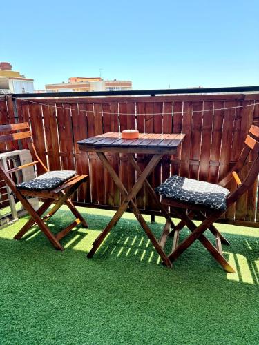 City Central Upper Floor Sunny Terrace 3