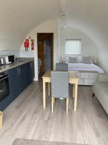 Braehead Pods in Forth