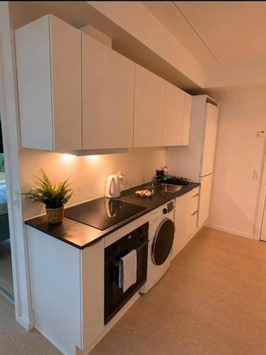 Scandinavian apartment- Balcony- Free parking in Aarhus V