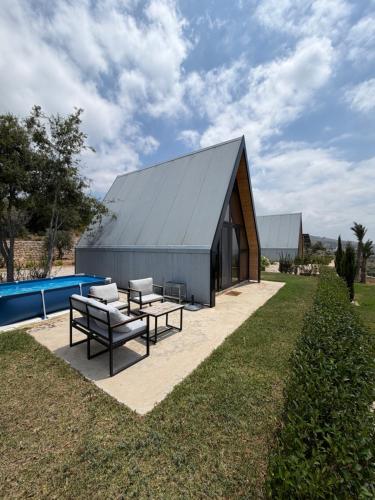 Moobs Sunset Cabins in Batroun