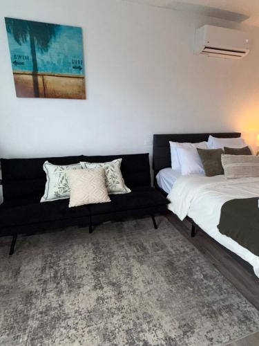 Island Breeze Studio A Coastal Arecibo Retreat in Arecibo