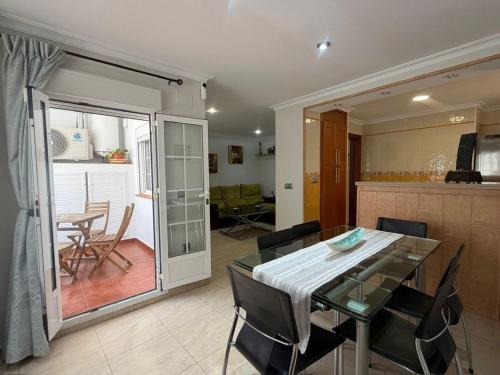 Apartamento de 2 habitaciones y balcon cerca de la playa