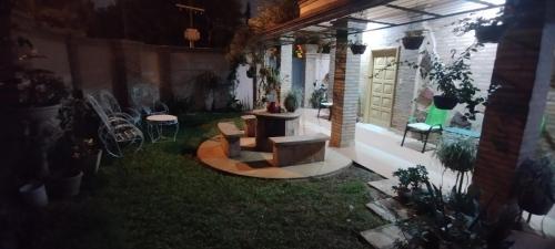 Mangoty Apartamento patio in Luque