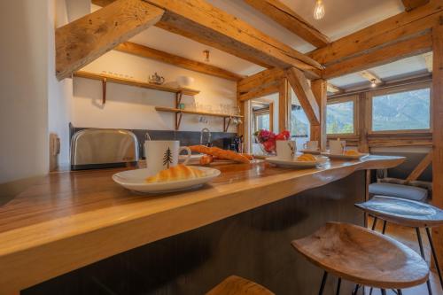 Beautiful apartment in Chamonix centre with superb mountain views