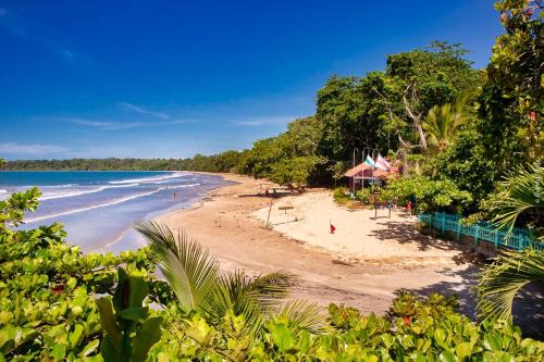 Nearby attraction, Hotel Boutique Casa Mambo in Cahuita