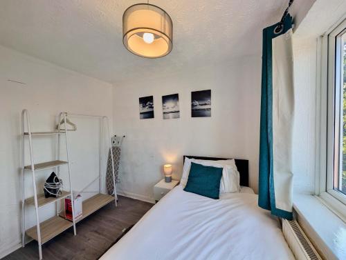 Seng, 2bed Tilbury house with free parking in Tilbury