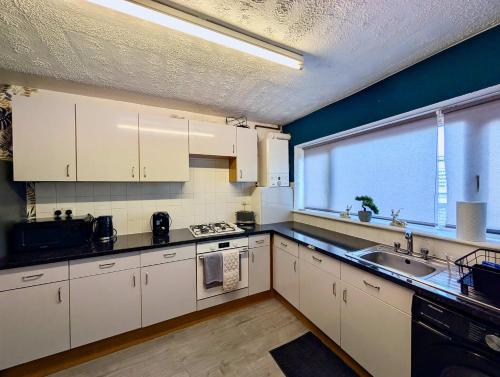 Køkken, 2bed Tilbury house with free parking in Tilbury