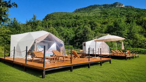 . Sutjeska Glamping Domes
