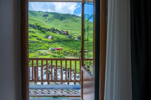 Apkārtne, Demirkapı Otel in Demirkapı
