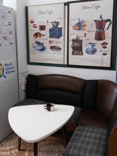 keuken, Coffee Home Hostel in Lviv