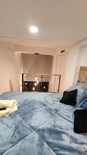 Duplex a 1 cuadra de la embajada americana