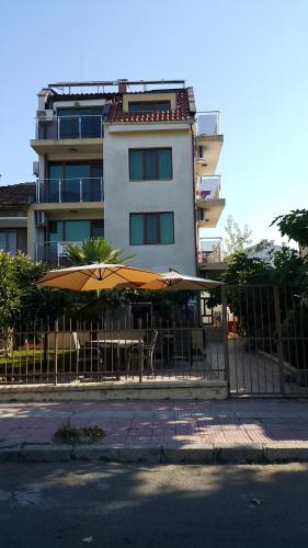 B&B Primorsko - Guest house Beglik Tash - Bed and Breakfast Primorsko